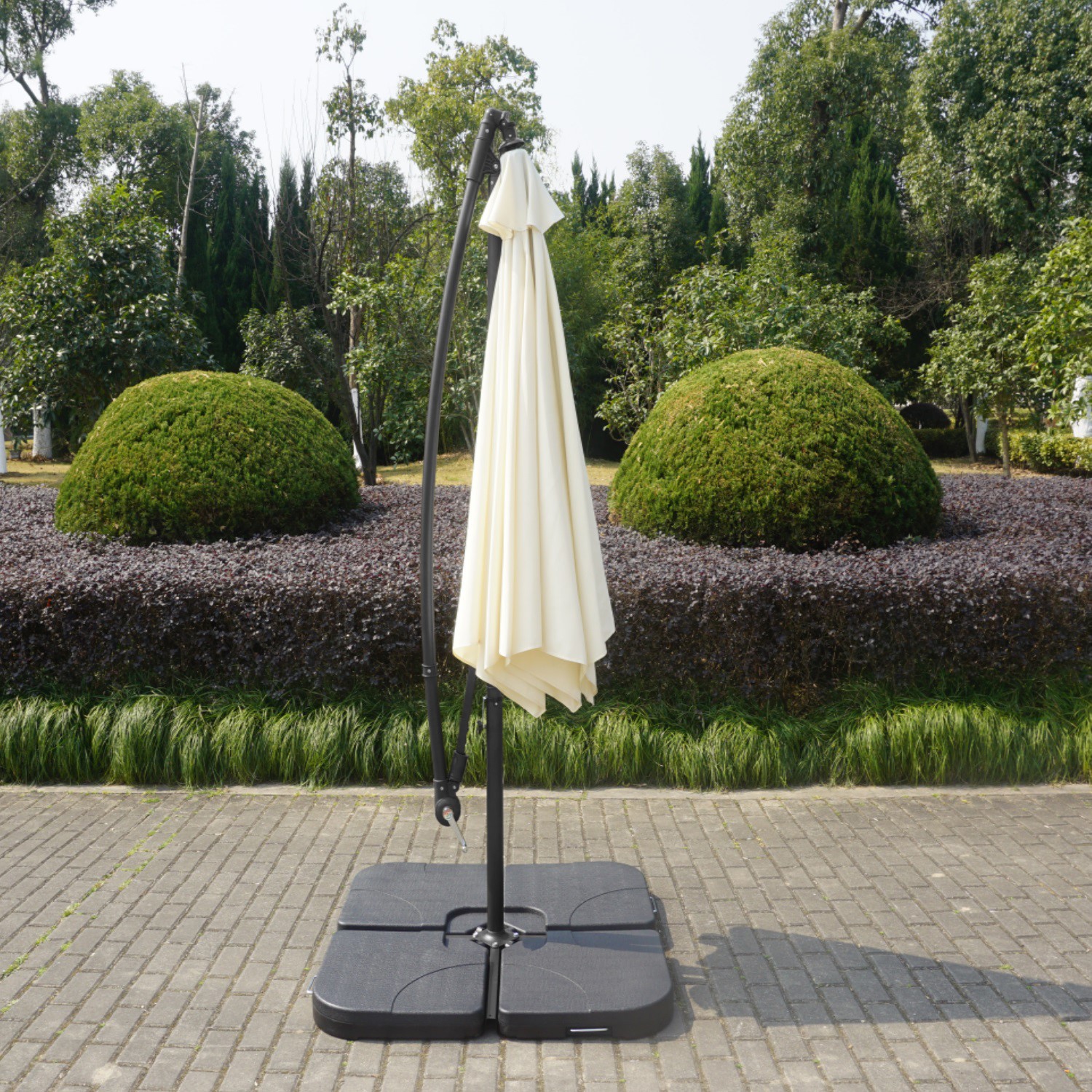 GRADE A1 Large Cream Cantilever Outdoor Parasol Weighted Base