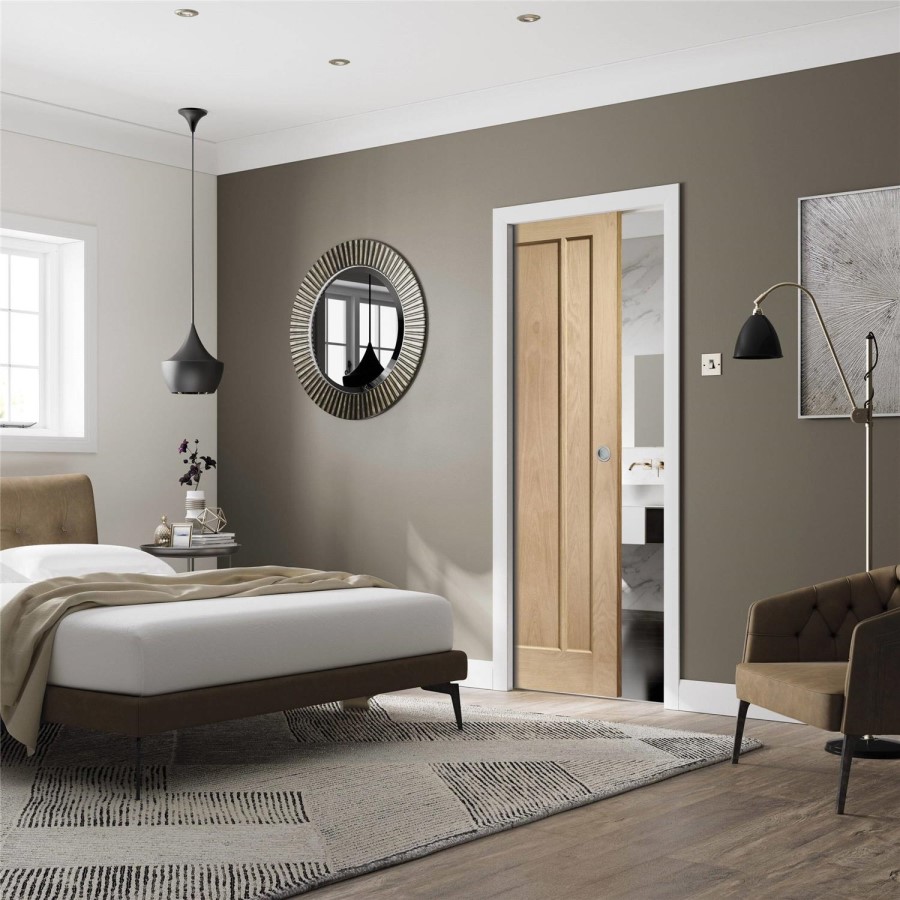 Worcester Internal Oak Door - Unfinished, 1981 x 838 x 35 mm