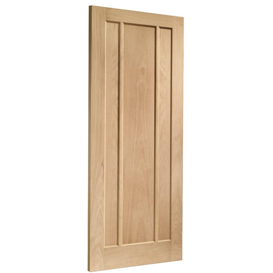 Internal Oak 3-Panel Door - Unfinished - 2040 x 726 x 40mm - Worcester - XL Joinery