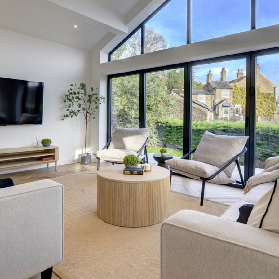 Round Oak Coffee Table with Storage - Jarel