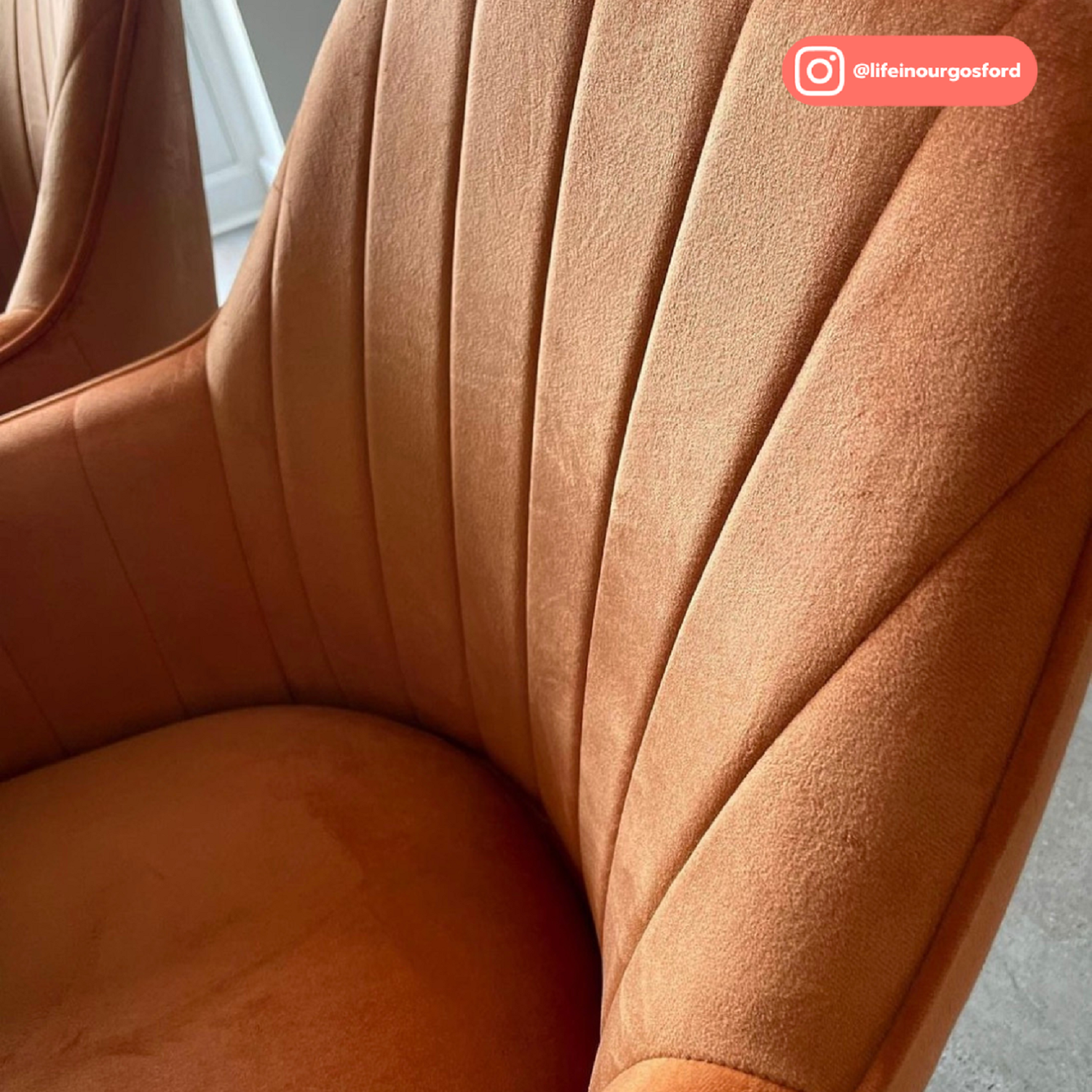 Orange accent chair set of 2 deals