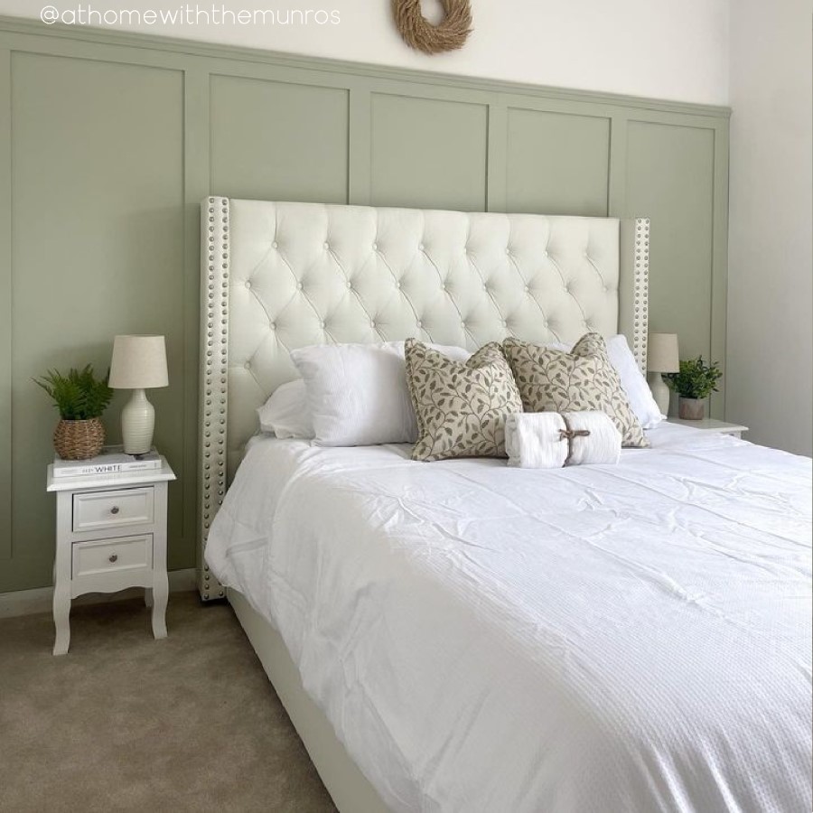 GRADE A2 - Off-White Fabric King Size Ottoman Bed with Winged Headboard - Maeva