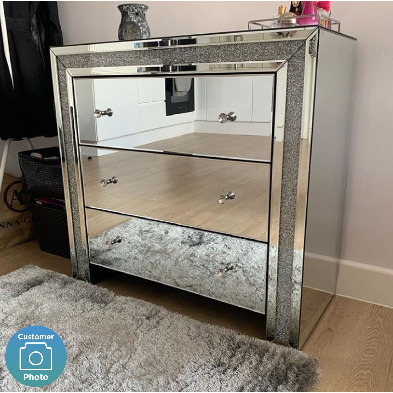 mariah crushed diamond mirror chest of drawers in silver furniture123