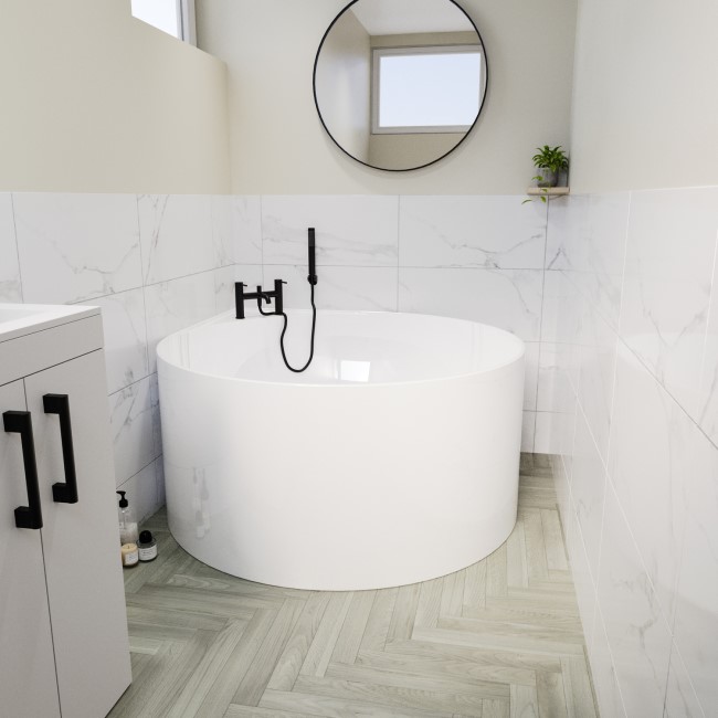 Freestanding Round Corner Bath 1250 x 1250mm - Malta