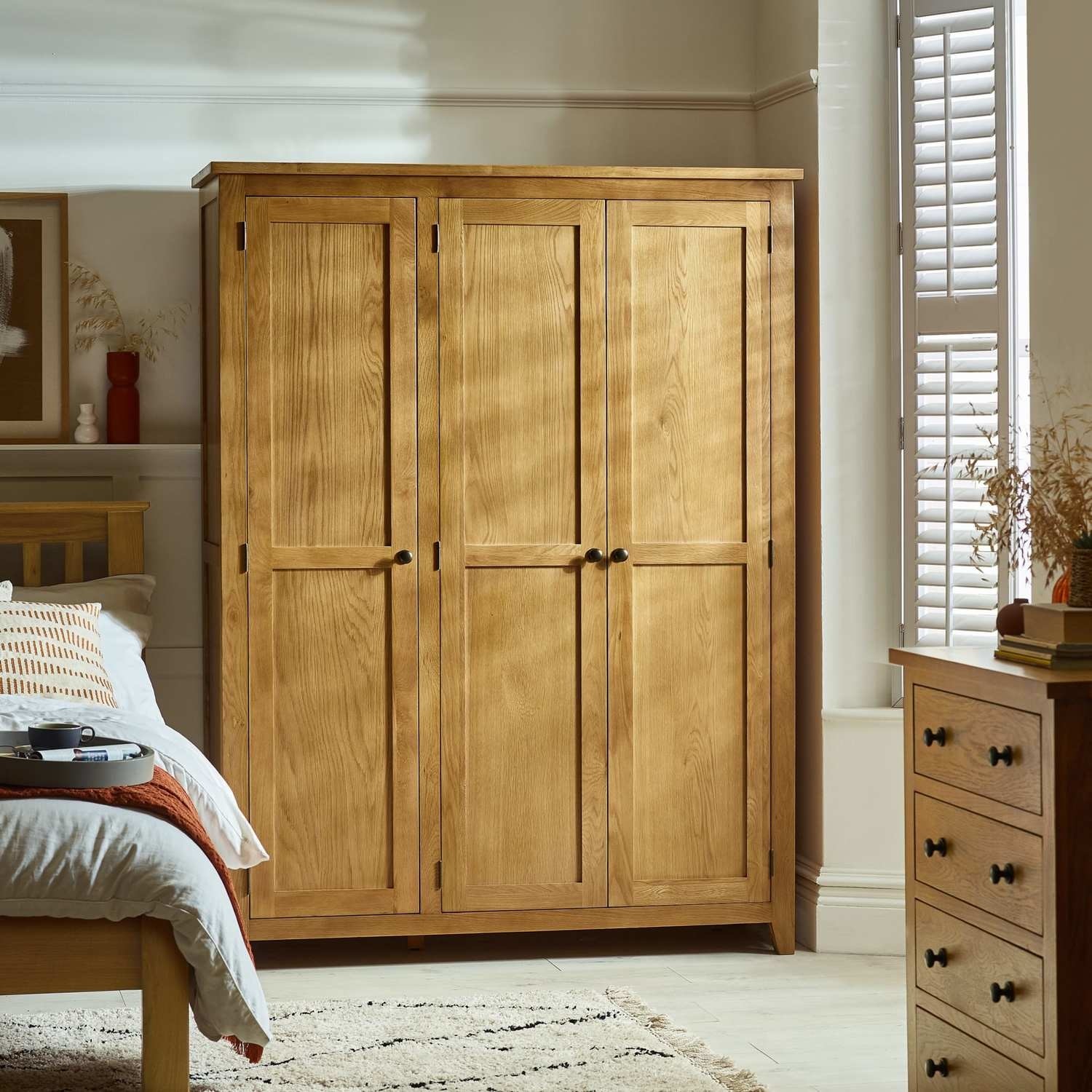 Solid Oak 3 Door Triple Wardrobe - Marlborough - Julian Bowen