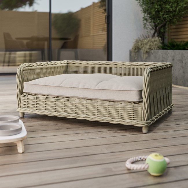 Large Rattan Outdoor Pet Bed