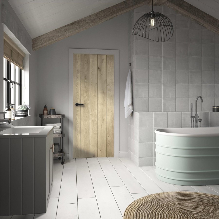 Internal Rustic Oak Ledged Cottage Door - Unfinished - 1981 x 610 x 40mm - Charlbury - XL Joinery