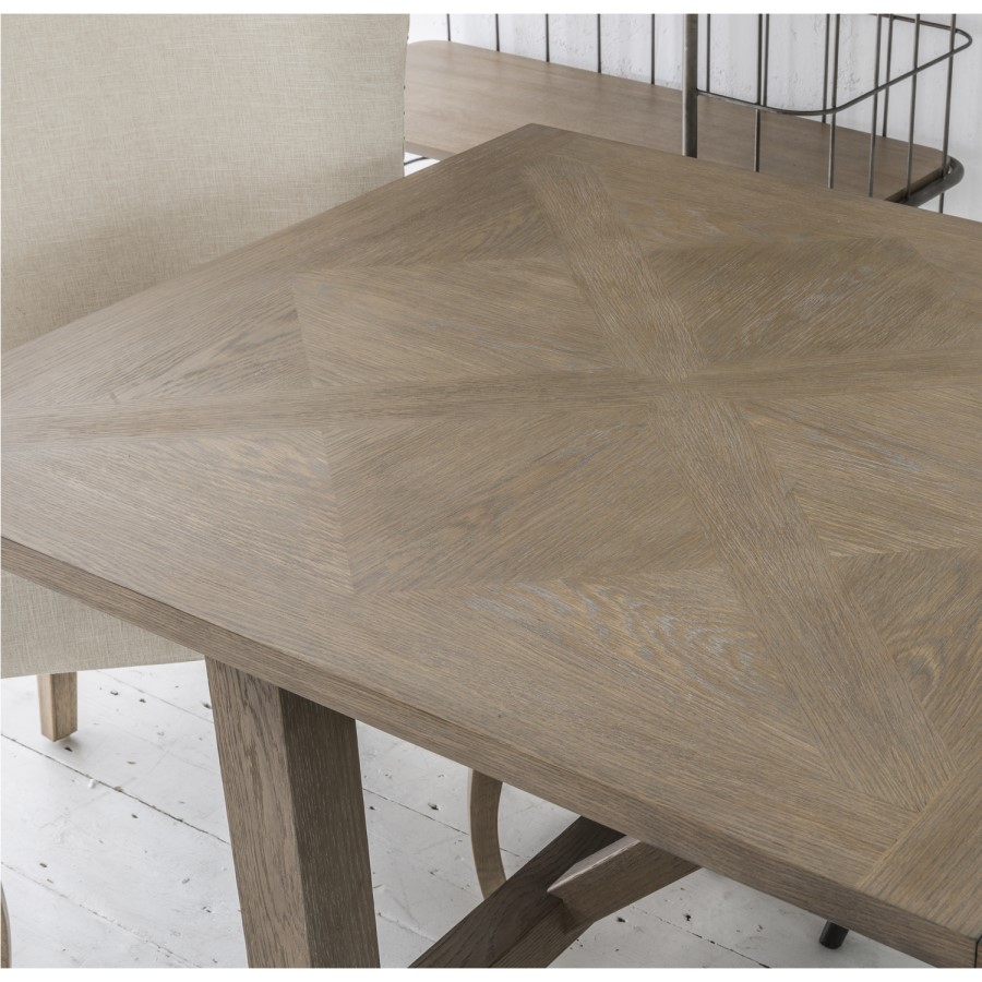 Willis and Gambier Revival Camden Solid Oak Extendable Dining Table