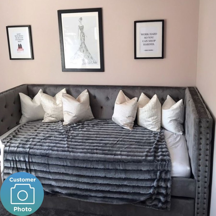 GRADE A2 - Sacha Velvet Day Bed in Anthracite Grey - Trundle Bed Included