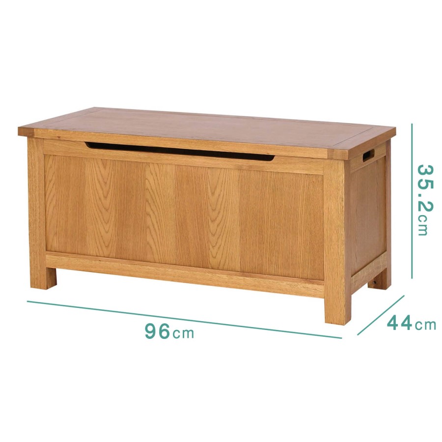 Rustic Saxon Oak Blanket Box