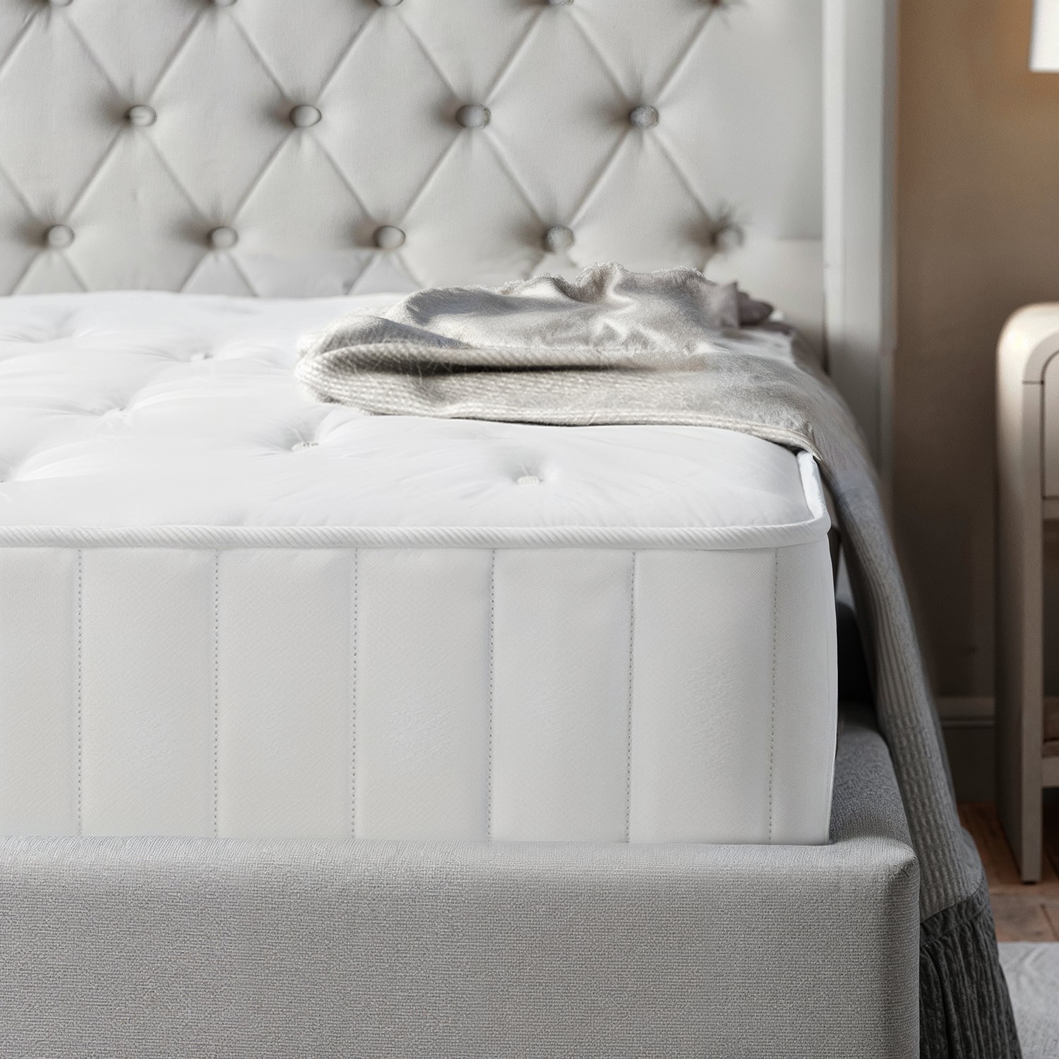 King Orthopaedic 1000 Pocket Sprung Tufted Mattress Essentials