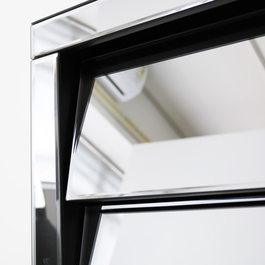 GRADE A1 - Valentina Venetian Mirrored 4 Chest of Drawers - Tinted Grey Mirror