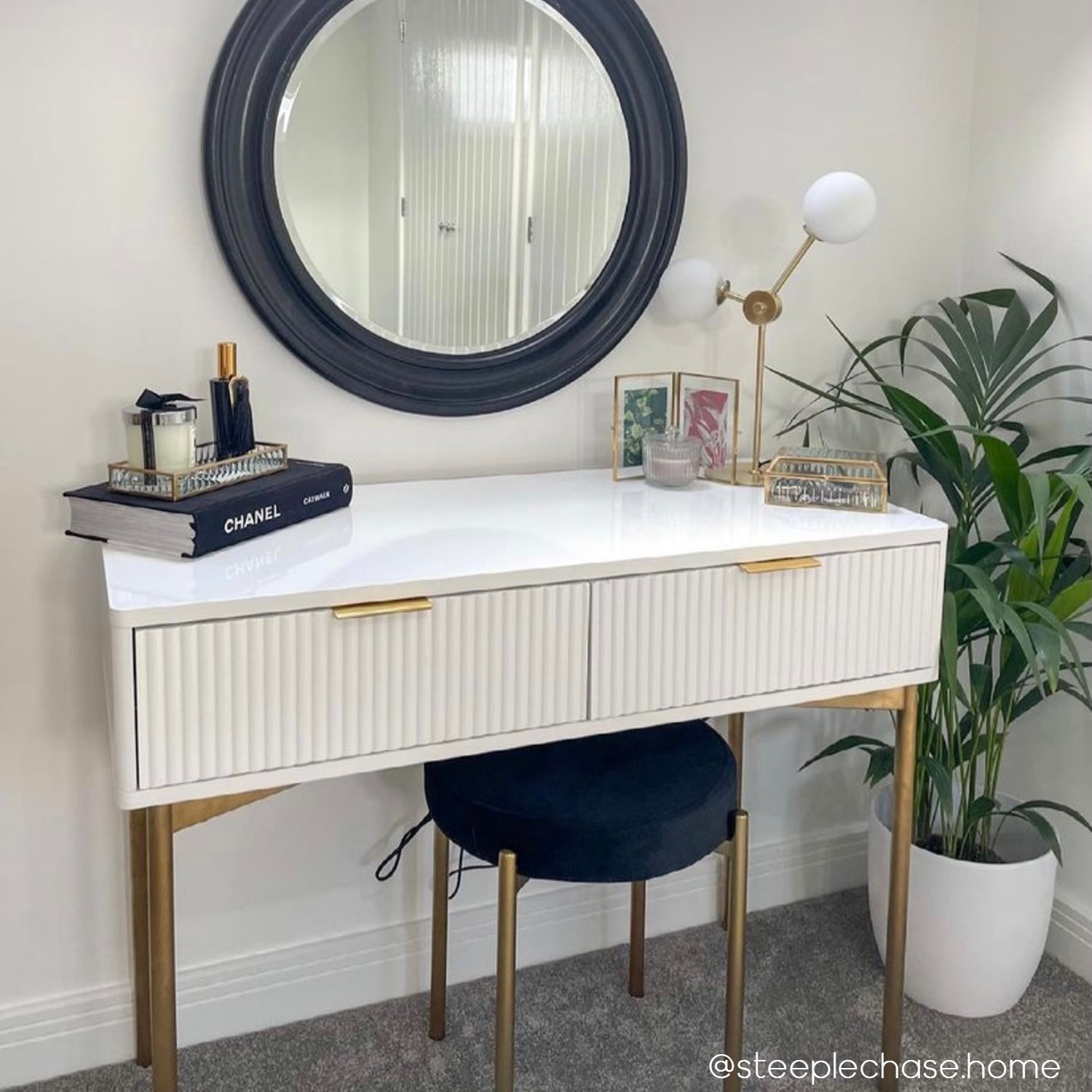 cream high gloss dressing table White High Gloss Dressing Table