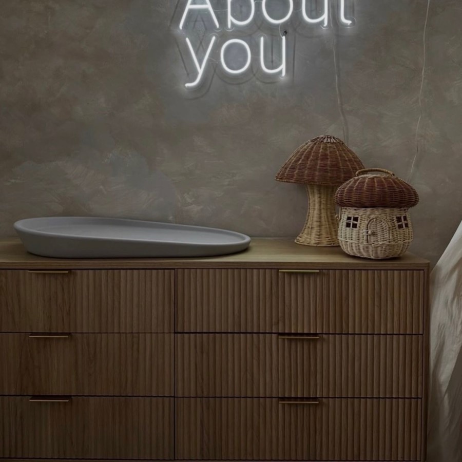 Wide Oak Ribbed Chest of 6 Drawers with Gold Legs - Valencia