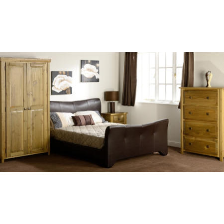 Seconique Ecuador Bedroom Set
