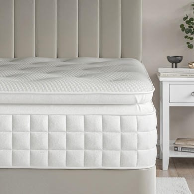 ALMOST PERFECT Double 1000 Pocket Sprung Pillow Top Mattress