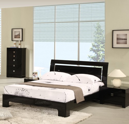 World Furniture Modena Black High Gloss Kingsize Bed - Furniture123